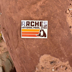 Arches Retro Lines Magnet
